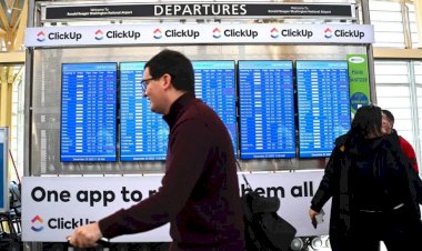 Tempestade de inverno nos EUA provoca o cancelamento de 15 mil voos e o atraso de outros 51 mil