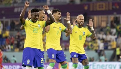 Com primeiro tempo avassalador, Brasil goleia Coreia do Sul e avança na Copa