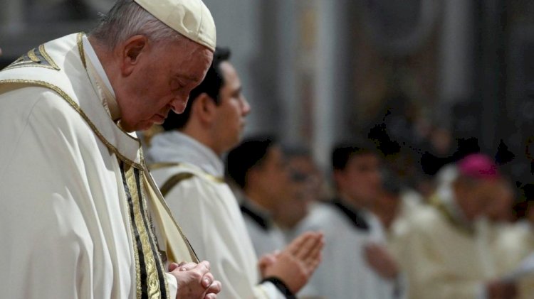 Lembrem-se da guerra e dos pobres, diz papa Francisco em mensagem de NatalLembrem-se da guerra e dos pobres, diz papa Francisco em mensagem de Natal