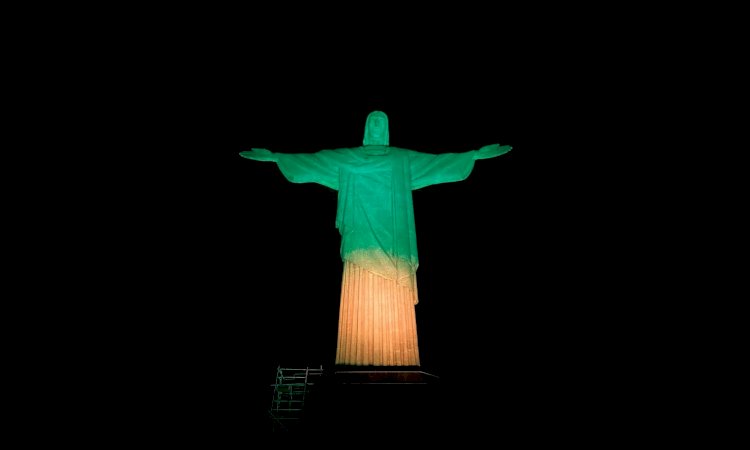 Cristo Redentor ficará iluminado nas cores do Brasil em homenagem a Pelé