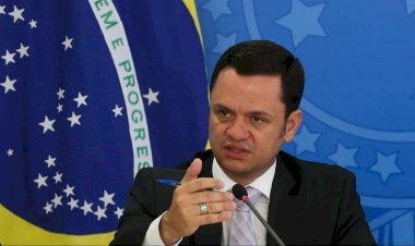 Alexandre de Moraes determina prisão de Anderson Torres