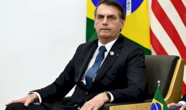 Cármen Lúcia envia para 1ª instância pedidos de investigação contra Bolsonaro