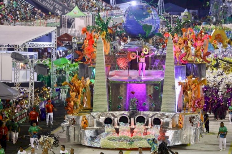 Mocidade Independente de Aparecida é bicampeã do Carnaval de Manaus