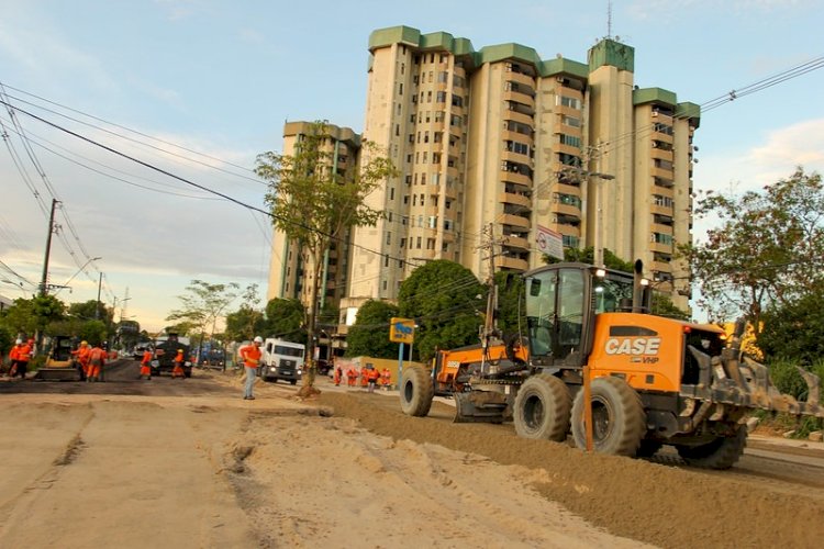 Prefeito David Almeida anuncia liberação da avenida Djalma Batista para 11h desta quinta-feira