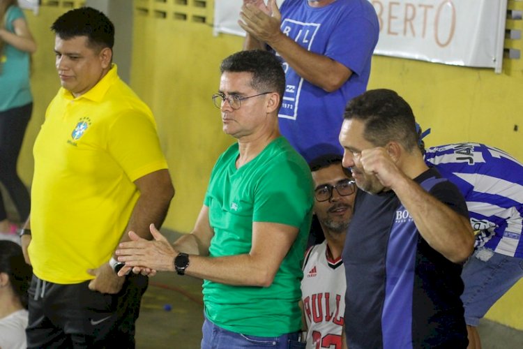 Prefeito David Almeida destaca grande público durante partida do Manaus Vôlei/ Tec Toy