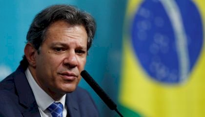 Gasolina será reonerada em R$ 0,47, e etanol, em R$ 0,02, diz Haddad