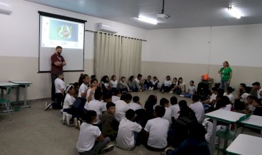 Prefeitura de Manaus realiza abertura da Campanha Municipal de Combate ao Bullying em escola na zona Norte