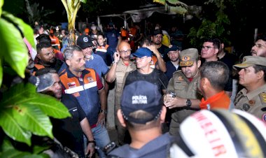 Prefeitura ativa Comitê de Gestão de Crise. Prefeito David Almeida acompanha resgate de vítimas de deslizamento