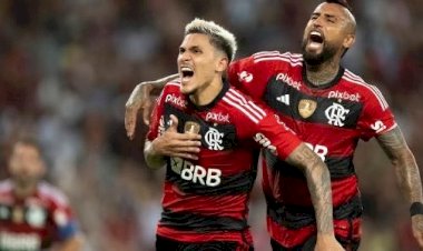 Pedro faz dois, Flamengo bate o Vasco e vai à final contra o Flu