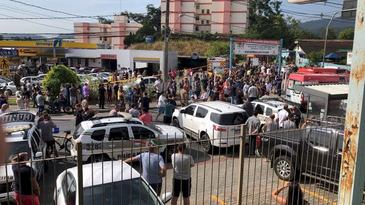 Crianças morrem em ataque a creche em Blumenau; suspeito é preso