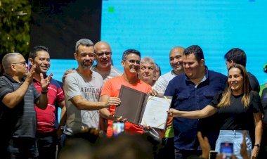 Prefeito assina ordem de serviço para construção de ciclovia na Ponta Negra