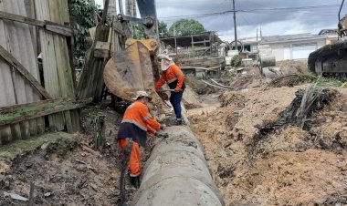 Prefeitura realiza serviços de drenagens em diversos bairros