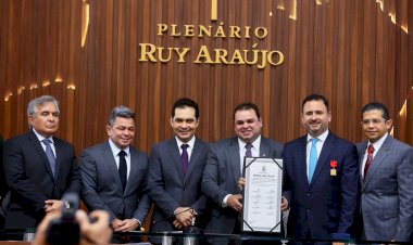 Roberto Cidade preside solenidade de outorga da ‘Medalha Ruy Araújo’ ao subprocurador de Manaus, Marco Aurélio Choy