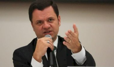 Moraes manda soltar Anderson Torres e determina uso de tornozeleira