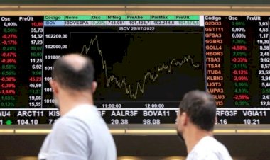 Ibovespa cai depois de oito altas seguidas; dólar mantém-se abaixo de R$ 5