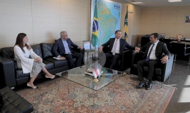 Wilson Lima se reúne com ministros Waldez Góes e Renan Filho para tratar sobre infraestrutura e habitação no Amazonas