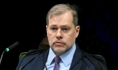 Dias Toffoli é internado com Covid-19 em Brasília