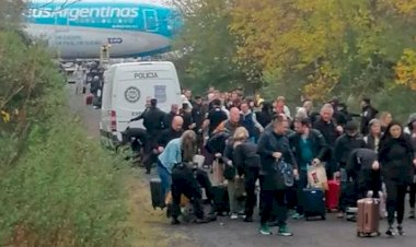 Avião comercial é evacuado após ameaça de bomba na Argentina