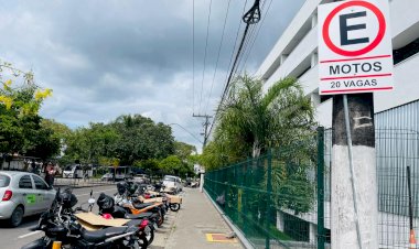 Prefeitura instala novas placas de sinalização na zona Norte