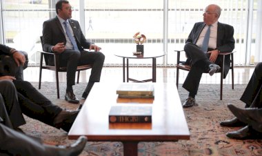 Wilson Lima articula com Governo Federal a instalação de posto para emissão de visto americano no Amazonas