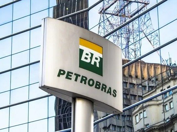 Petrobras anuncia fim da paridade de importação do petróleo e nova política de preço para combustíveis