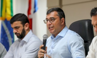 Wilson Lima anuncia reajuste para servidores da Educação e coloca piso salarial de professores entre os maiores do país