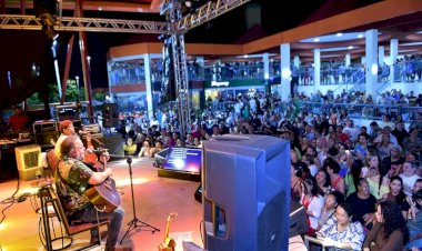 Prefeito destaca Casa de Praia Zezinho Corrêa como novo point cultural de Manaus