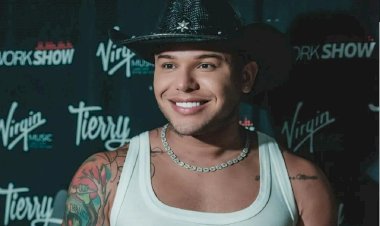 Porta de avião em que músicos do cantor Tierry estavam abre durante voo e piloto faz pouso de emergência: 'ficamos apreensivos'