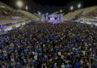 Caprichoso comemora bicampeonato com Sambódromo lotado