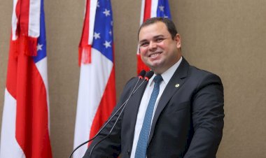 Roberto Cidade parabeniza Boi Caprichoso e destaca trabalho de órgãos estaduais no Festival Folclórico de Parintins