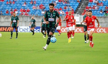 Manaus vira em cima do América-RN, vence a primeira fora de casa e sai da zona de rebaixamento