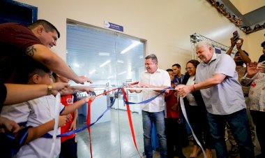 Governador em exercício Tadeu de Souza entrega 51º laboratório de robótica e destaca êxito da reposição de aulas na rede estadual