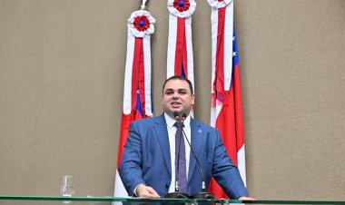 Roberto Cidade tem duas novas leis sancionadas: proteção à mulher e geração de emprego e renda