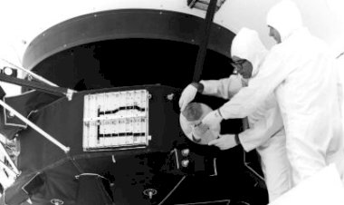 Gravação com mensagem para ETs vai a leilão em Londres