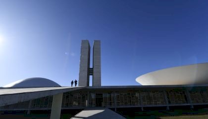 Zona Franca de Manaus, fundo para estados e serviços dominam reta final do debate sobre reforma tributária
