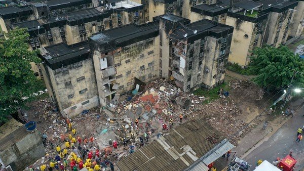Sobe para nove o número de mortos em desabamento de prédio no Grande Recife