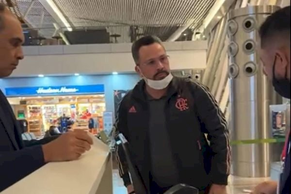 Em vídeo, senador do Acre grita com funcionário de aeroporto após perder voo em Brasília: 'tem que me respeitar'