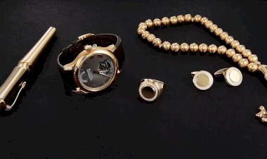 Vídeo mostra kit de joias que auxiliares de Bolsonaro mandaram para leilão