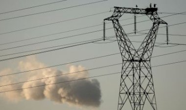 Apagão atinge vários estados e deixa brasileiros sem energia