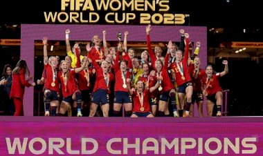 Espanha vence Inglaterra e é campeã do mundo pela 1ª vez