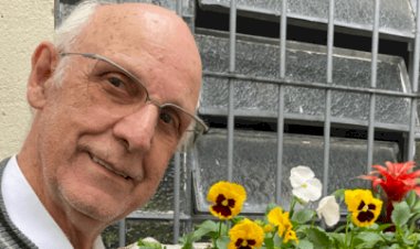 Lula condecora padre Júlio Lancellotti com medalha da Ordem do Ministério da Justiça