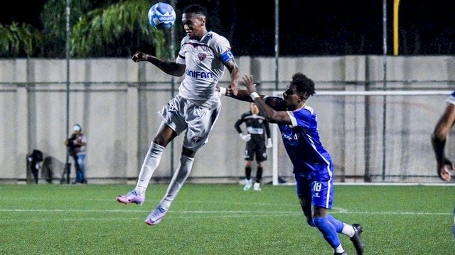 Em noite de homenagem a Deon, Bahia de Feira vence o Nacional e fica perto de vaga