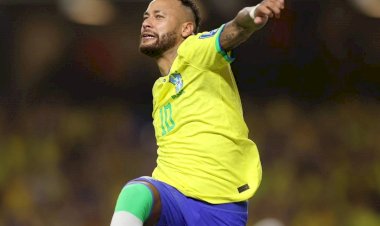 Brasil atropela a Bolívia na estreia de Diniz e com recorde de Neymar