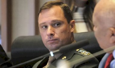 Moraes homologa delação e concede liberdade provisória a Cid