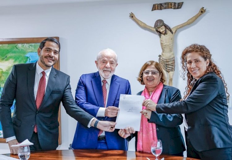 Lula aprova texto que impõe demissão a servidores por assédio sexual