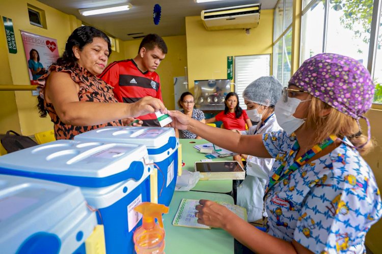 Prefeitura prossegue com oferta da vacina contra a Covid-19 em 74 unidade de saúde esta semana