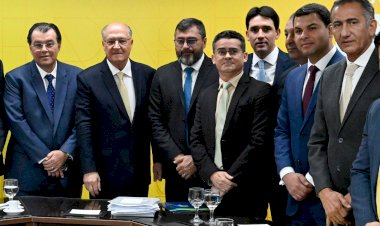 Prefeito tem confirmação de R$ 182,4 milhões do Bolsa Família para população de Manaus afetada pela estiagem histórica