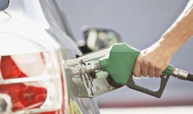 Petrobras anuncia redução de 4,09% no preço da gasolina; diesel terá alta de 6,57%