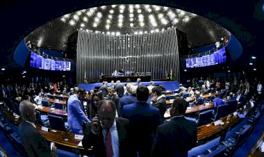 Senado aprova reforma tributária; texto volta à Câmara