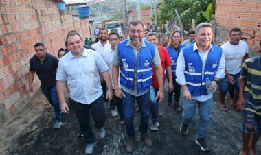 Asfalta Amazonas: Governador Wilson Lima vistoria início de obras de recuperação viária na comunidade Coliseu I, na zona leste de Manaus